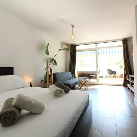 Oasis Studio * Sitges